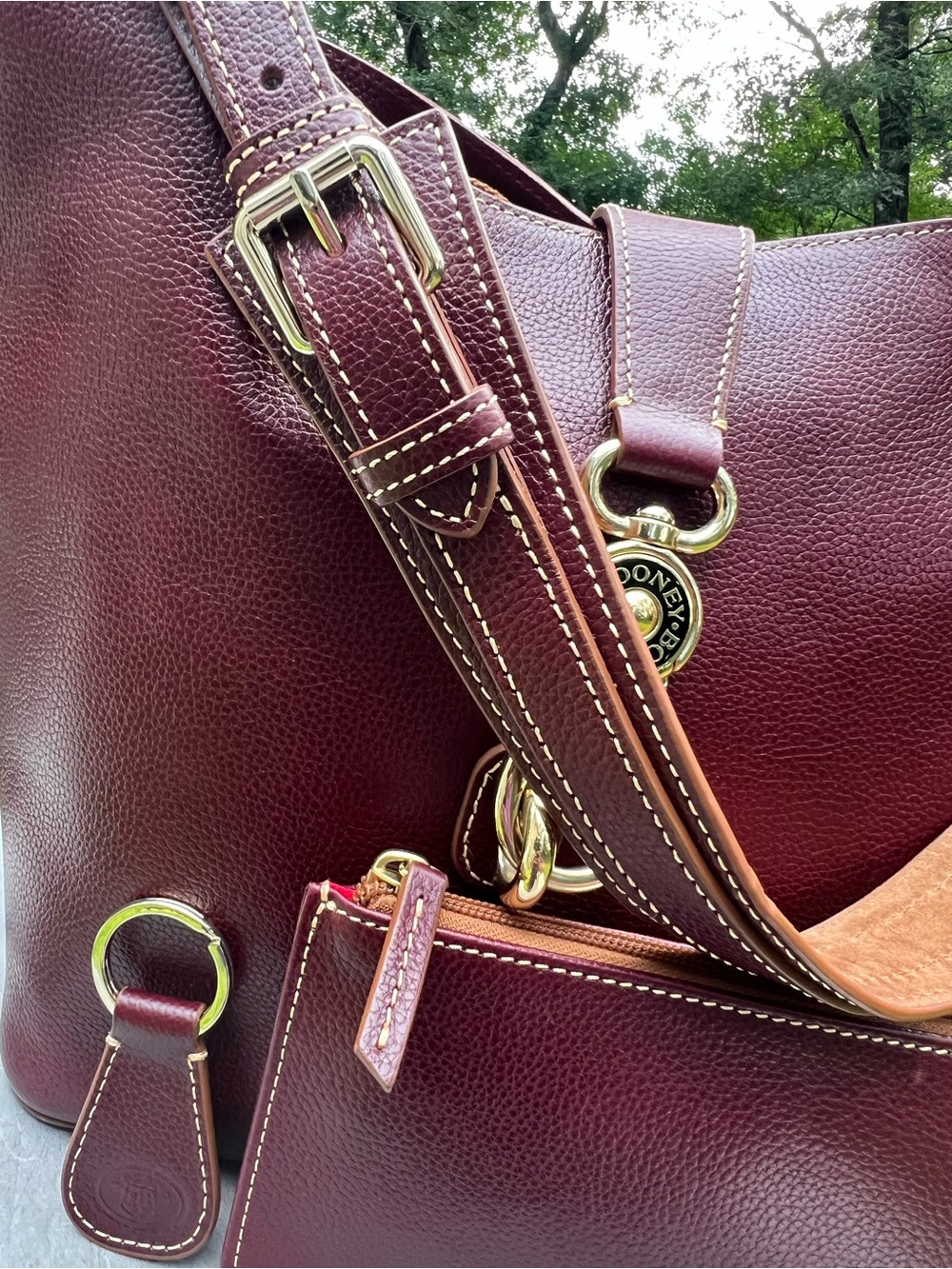 DOONEY & BOURKE LOGO LOCK TOSCANO LEATHER SHOULDER BAG, KEY CHAIN & LARGE POUCH - Picture 2 of 11